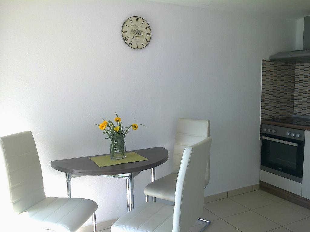 Apartment Matea سينج الغرفة الصورة